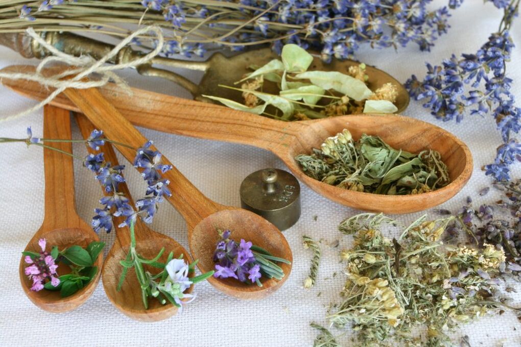 يمكن استخدام الطب التقليدي لعلاج الداء العظمي الغضروفي الصدري.